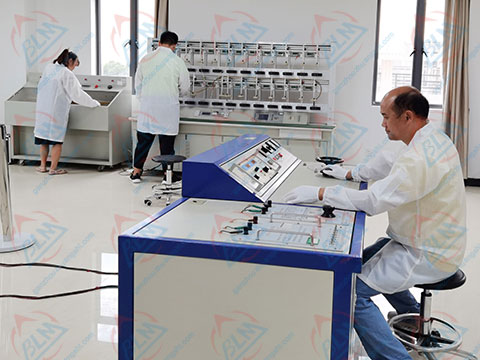 电学麻豆国产最新视频在线观看试验室图片