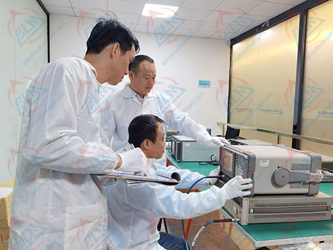 电学麻豆国产最新视频在线观看试验室图片